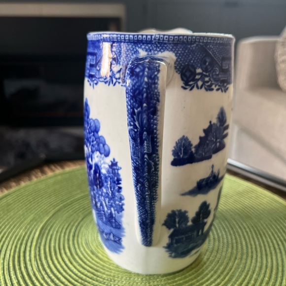 Blue and white pitcher - Picture 2 of 5